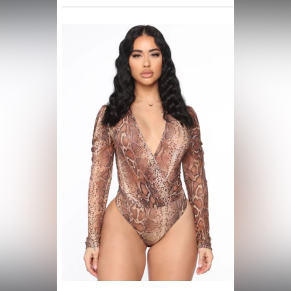 Women’s Fashion Nova Plunge Neck Sheer Animal Print Thong Bodysuit, Sz XL